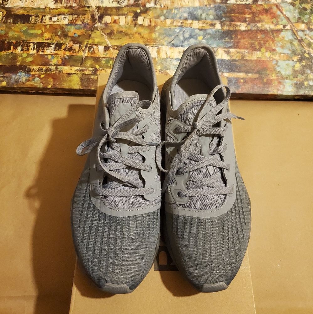 Reebok Sneakers